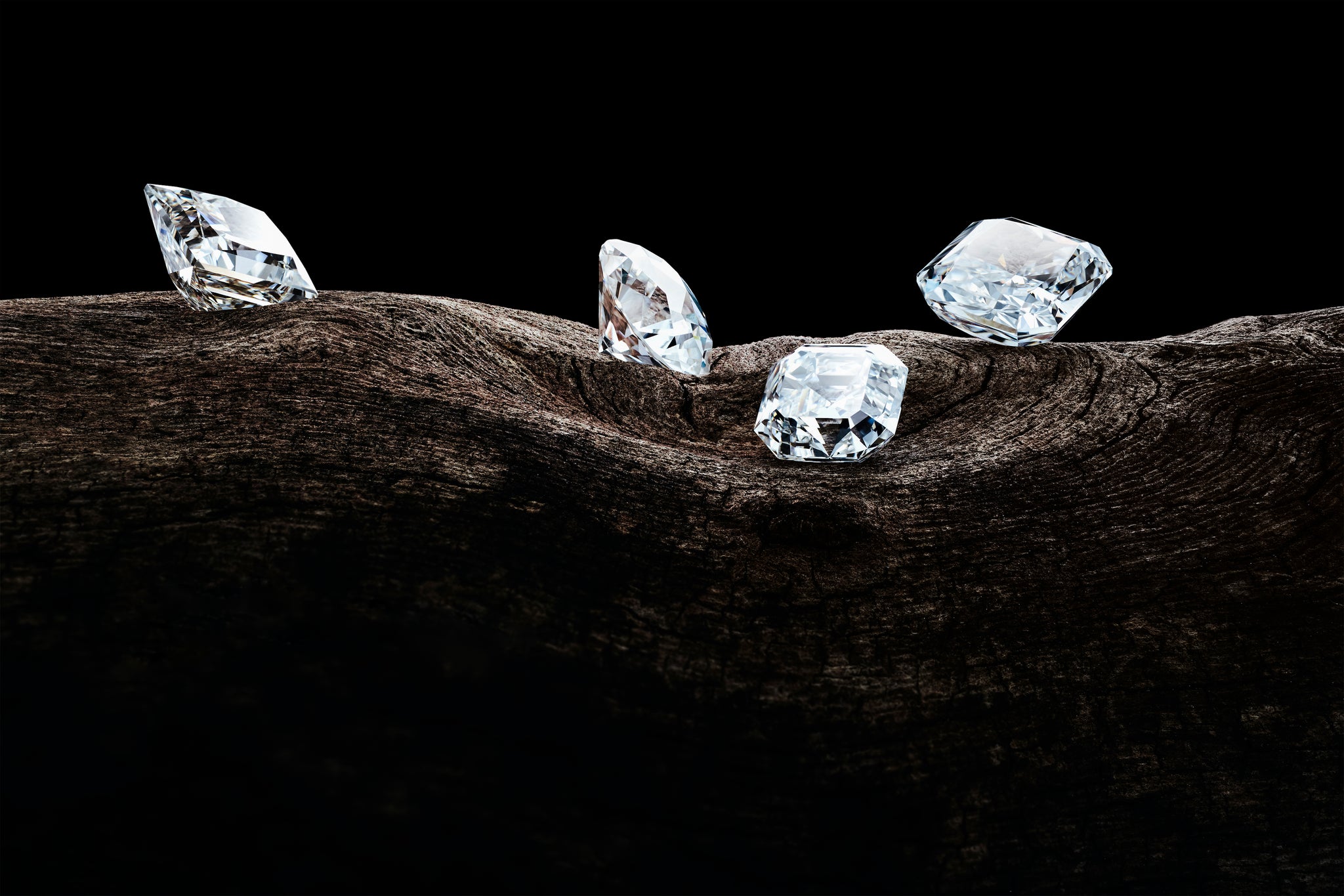 Der MANUFAKTURDIAMANT hergestellt durch die Diamond Foundry Inc.