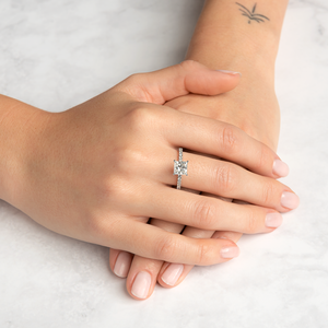 SIGNATURE SOLITAIRE Ring mit Pavé | Princess