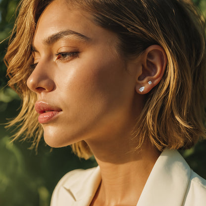 ESSENTIAL SOLITAIRE earrings | Pear