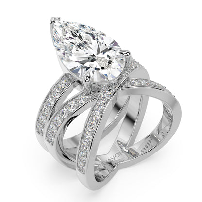 ICONIC AVANT-GARD RING I PEAR