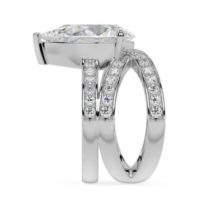 ICONIC AVANT-GARD RING I PEAR