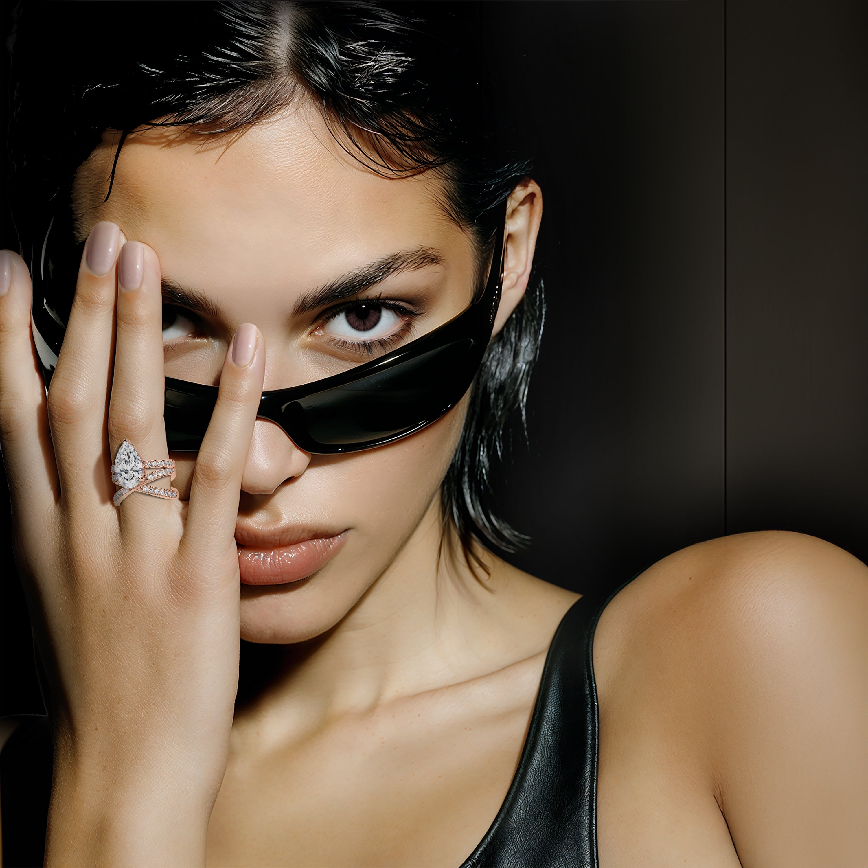 ICONIC AVANT-GARD RING I PEAR