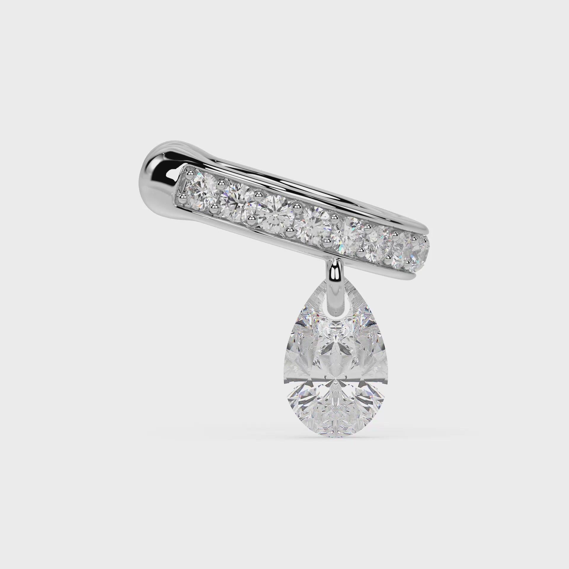 Load video: BOLD CUFF I PEAR